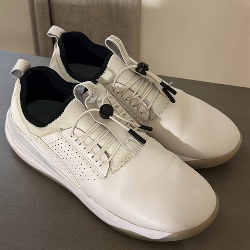 Clove Nursing Shoes